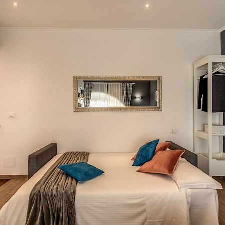 Colosseum Royal Apartment Рим Экстерьер фото