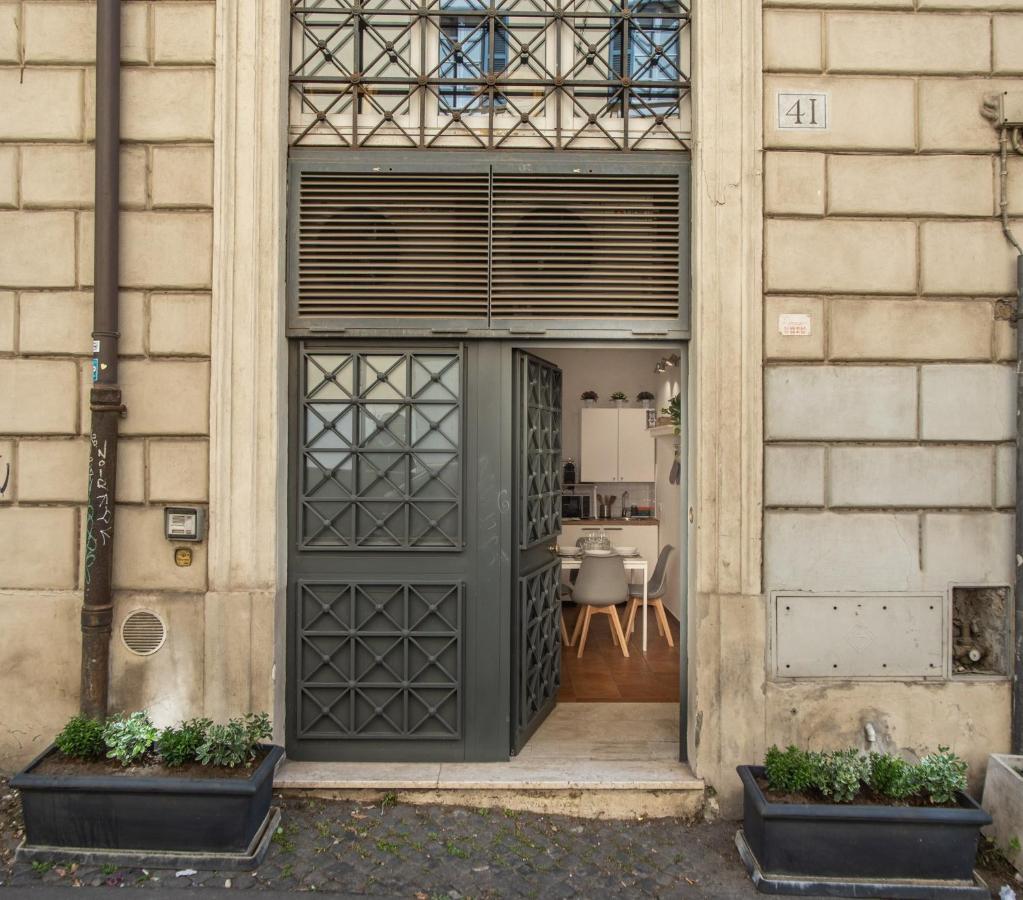 Colosseum Royal Apartment Рим Экстерьер фото