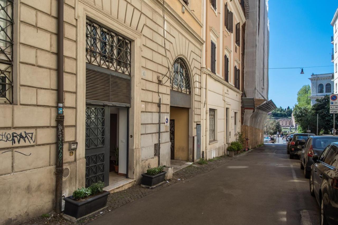 Colosseum Royal Apartment Рим Экстерьер фото